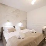 Apartment De Clave Luxury *